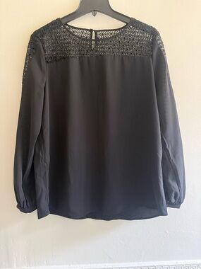 41 Hawthorn Black Lace Yoke Long Sleeve Blouse